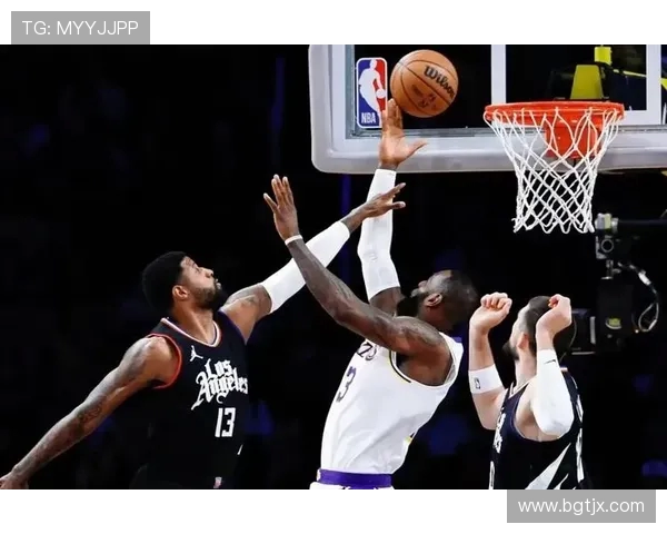 湖人对阵快船精彩直播尽在腾讯体育全程呈现不容错过的篮球盛宴